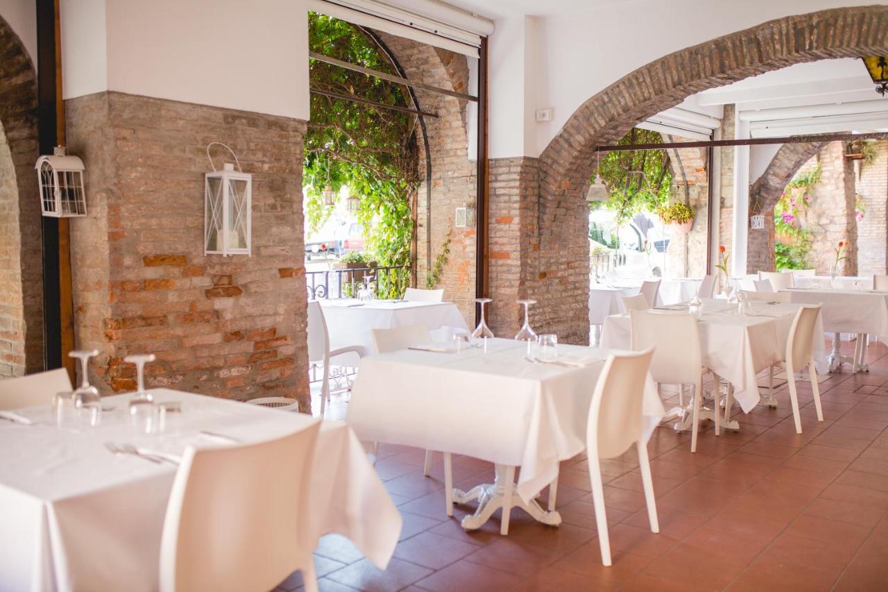 Albergo La Rocca ブリジゲッラ エクステリア 写真