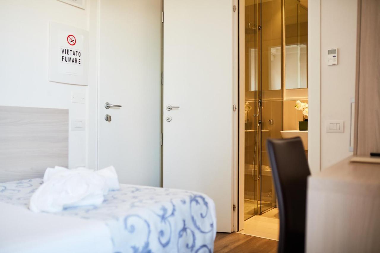 Albergo La Rocca ブリジゲッラ エクステリア 写真